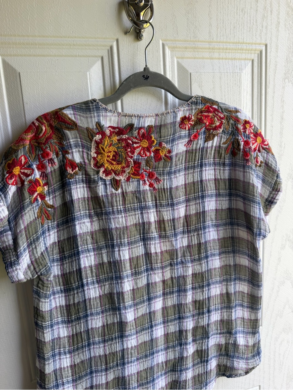 Johnny Was Workshop Embroidered Plaid Gauze Boho Bird Top Medium Floral - Picture 11 of 12